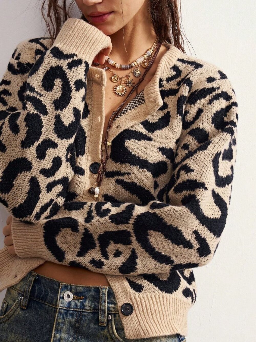 Apricot Casual Women's Leopard Print Jacquard Knit Cardigan - Picture 4 of 9